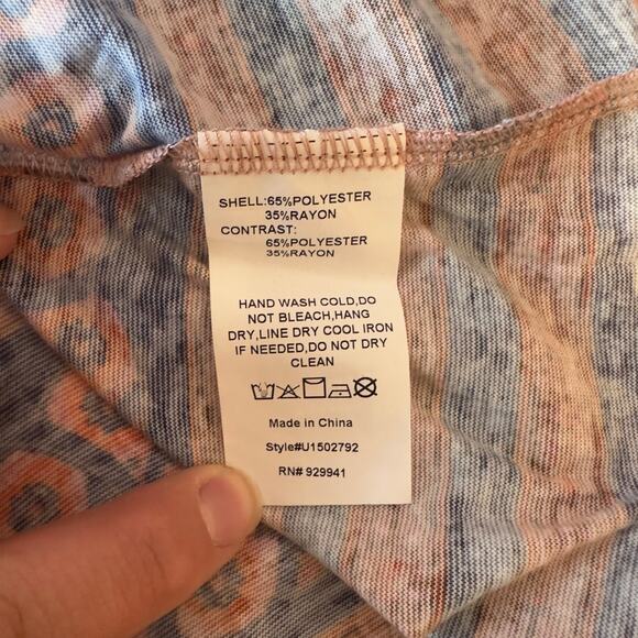 NWT Weekend Suzanne Betro Blue & Rust Floral Tie-Front Scoop Neck Tank Size 1X - Picture 6 of 6